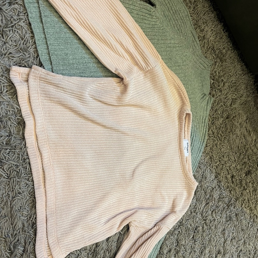 Girls Old Navy long sleeve tops. Size 10/12